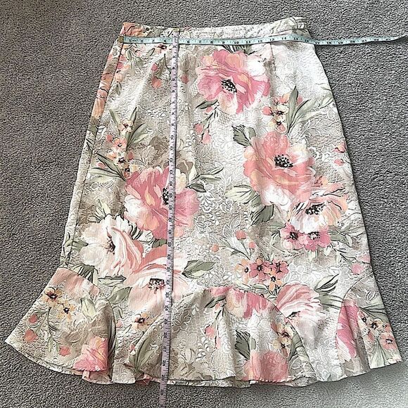 Alfred Dunner Woman’s Floral Print Midi Skirt in Romancing the Stone! - Picture 3 of 6